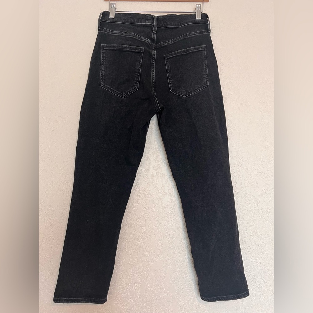 AGOLDE Riley High Rise Crop Jeans in Black - Picture 6 of 8